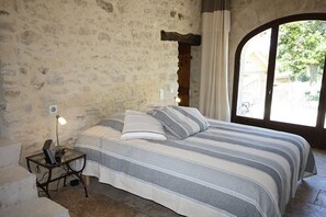 4 bedrooms, iron/ironing board, free WiFi, bed sheets - Vacation rental house with pool BONNIEUX LS2-85 (Bonnieux)