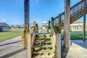 المنطقة المحيطة بالمنشأة