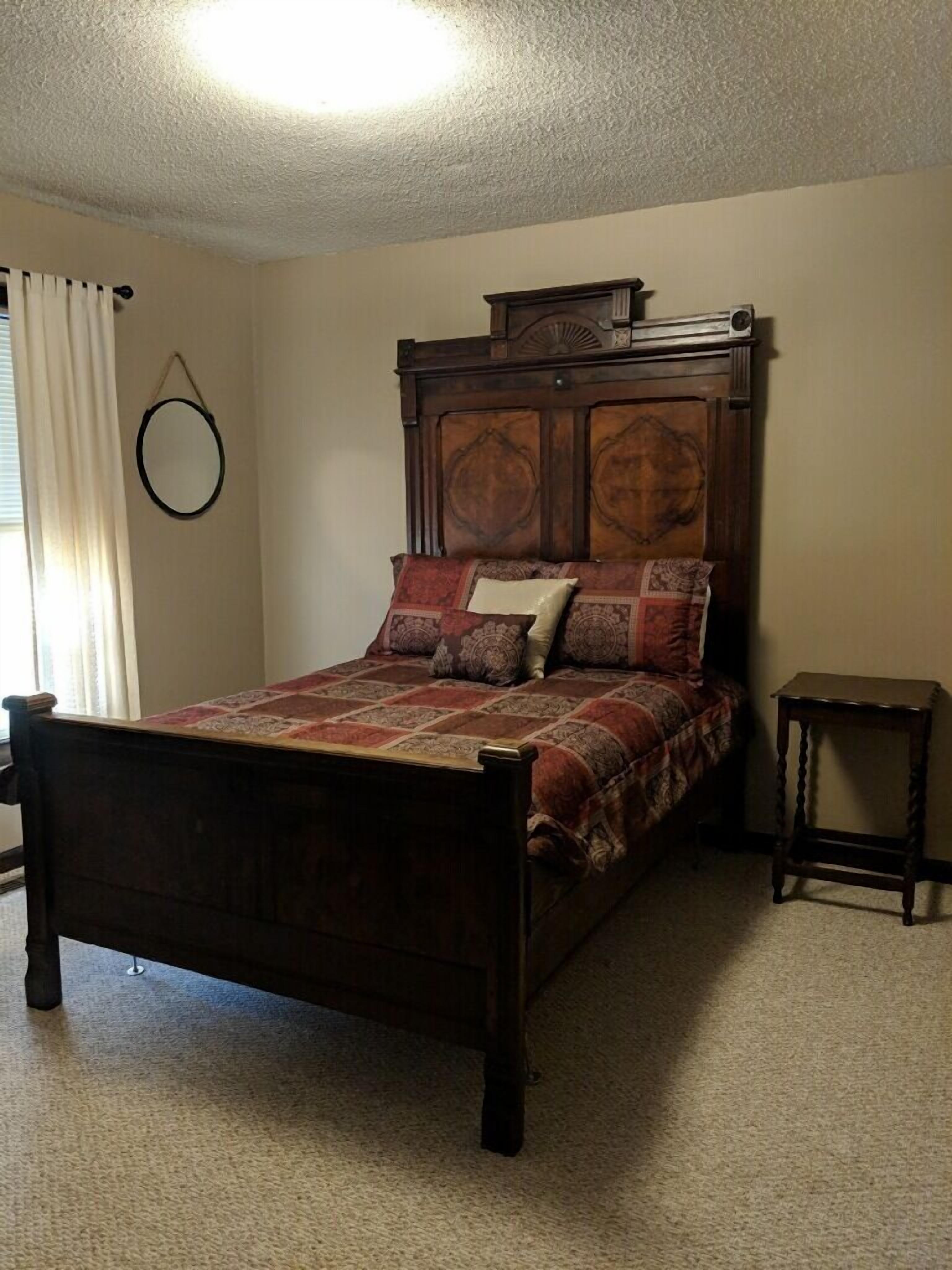 Your Headquarters for Kentucky Lake Adventures!