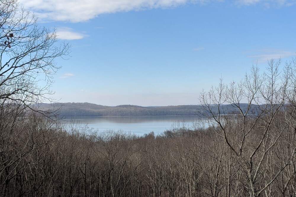 Your Headquarters for Kentucky Lake Adventures!