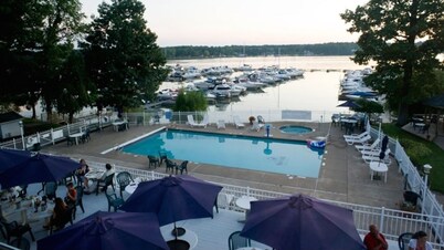 Cabin # 2 of 4 at Oak Park Marina-on beautiful Sodus Bay! Weddings & Vacations