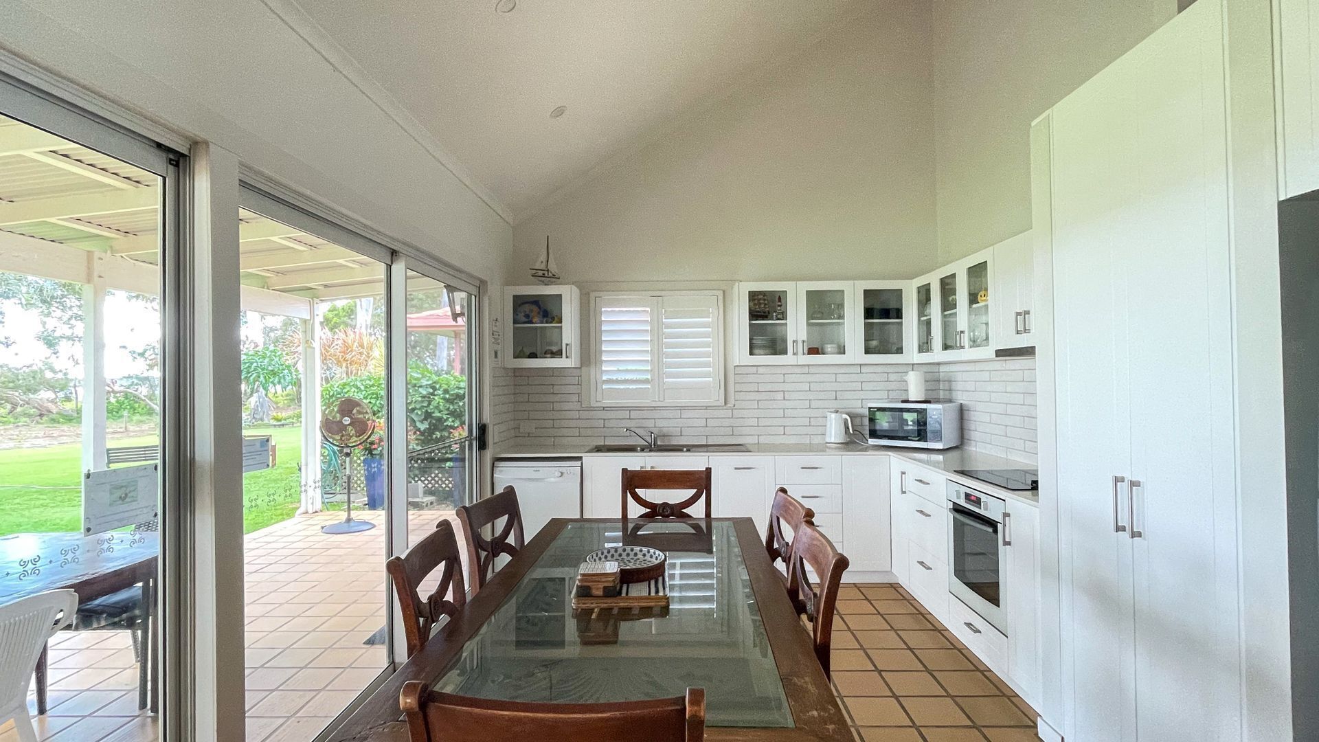 Riverside - Burrum Heads- Riverfront - 3BR - River Fishing... — image 10