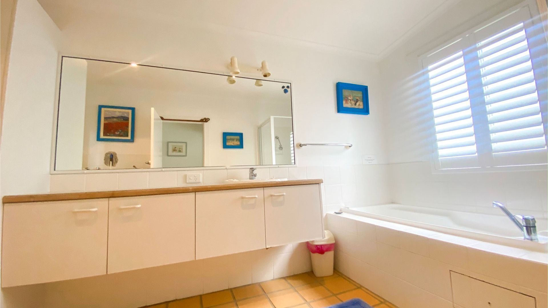 Riverside - Burrum Heads- Riverfront - 3BR - River Fishing... — image 16