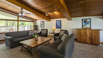 TV connectée, cheminée