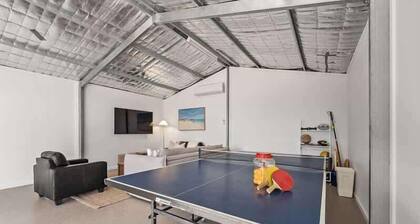 Cormorant Cottage—Garden Beach Abode w/ Game Room