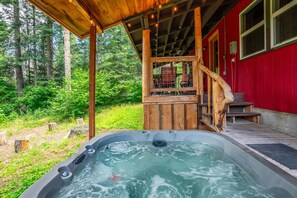 Terrace/patio - Snowshine Cabin - Charming, Updated Basecamp (Leavenworth)
