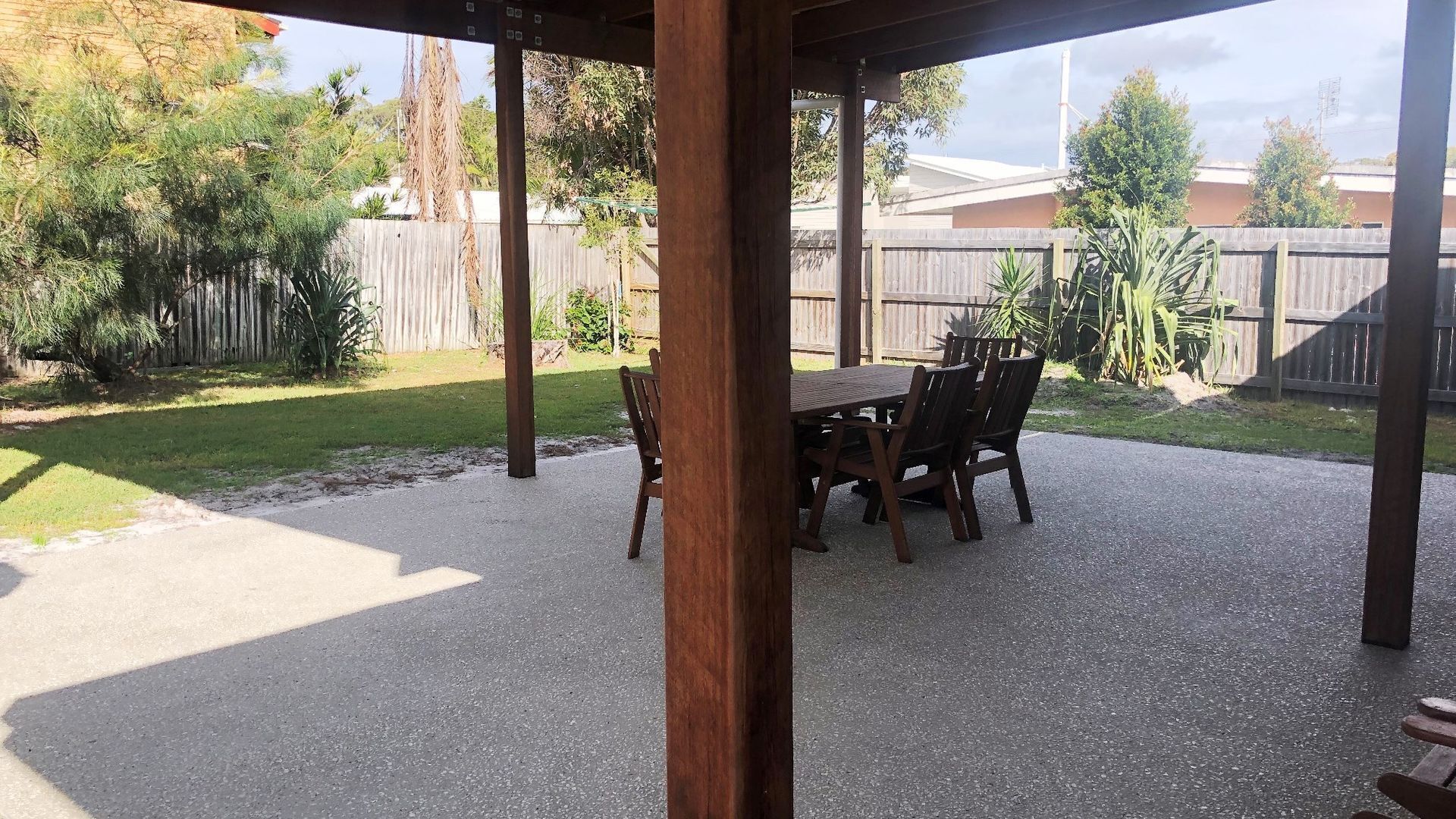 9 Indigo Avenue - Rainbow Beach. Close to beach and main street. Walk to everything — image 16