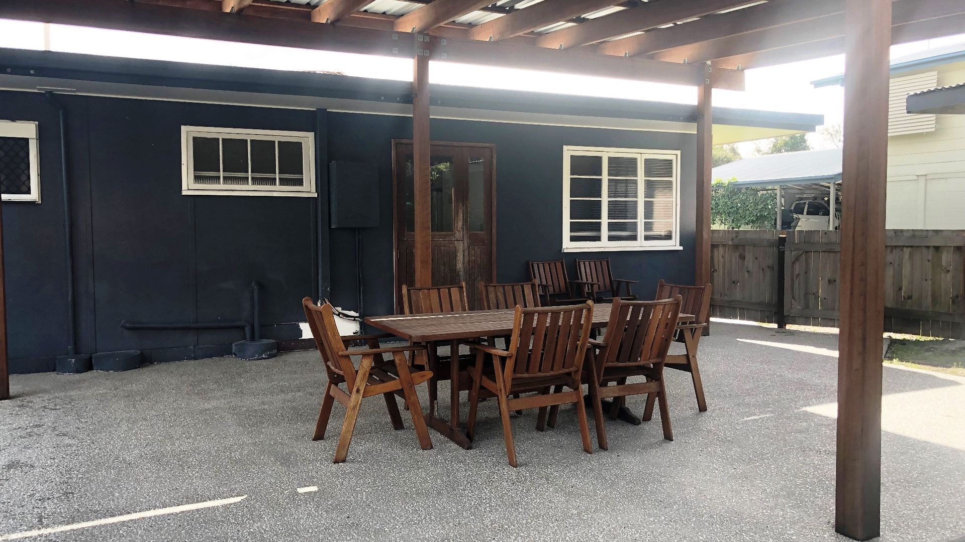 9 Indigo Avenue - Rainbow Beach. Close to beach and main street. Walk to everything — image 4