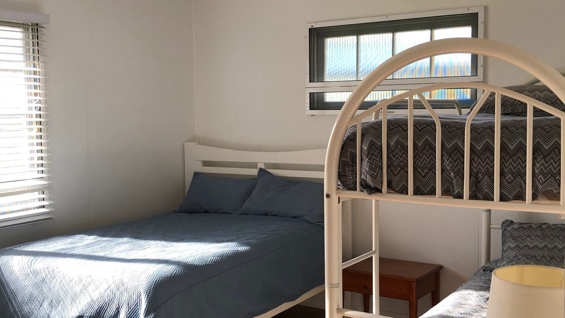 9 Indigo Avenue - Rainbow Beach. Close to beach and main street. Walk to everything — image 9