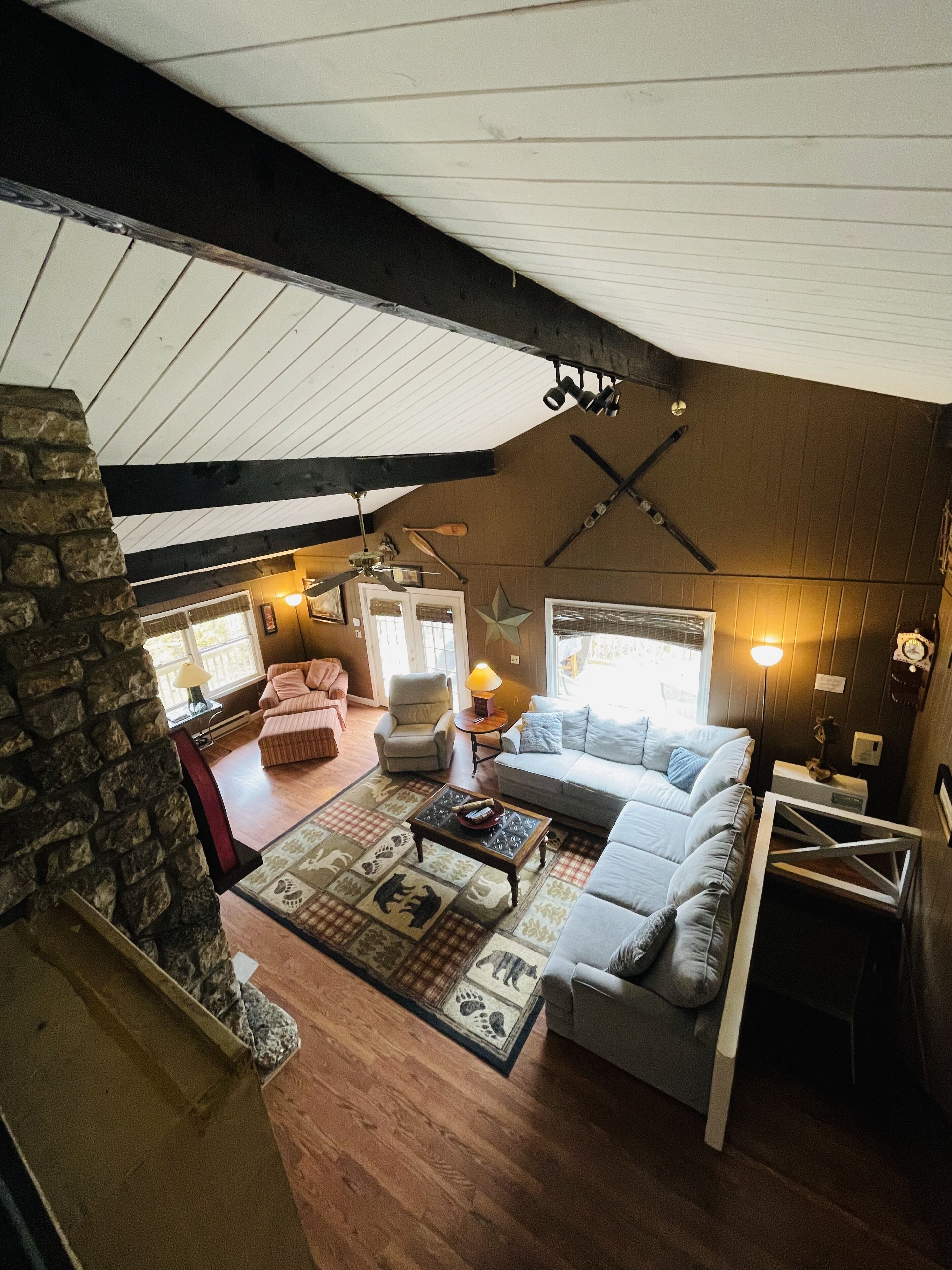 Urban Hideaway w/ Hot Tub and Vintage Games!