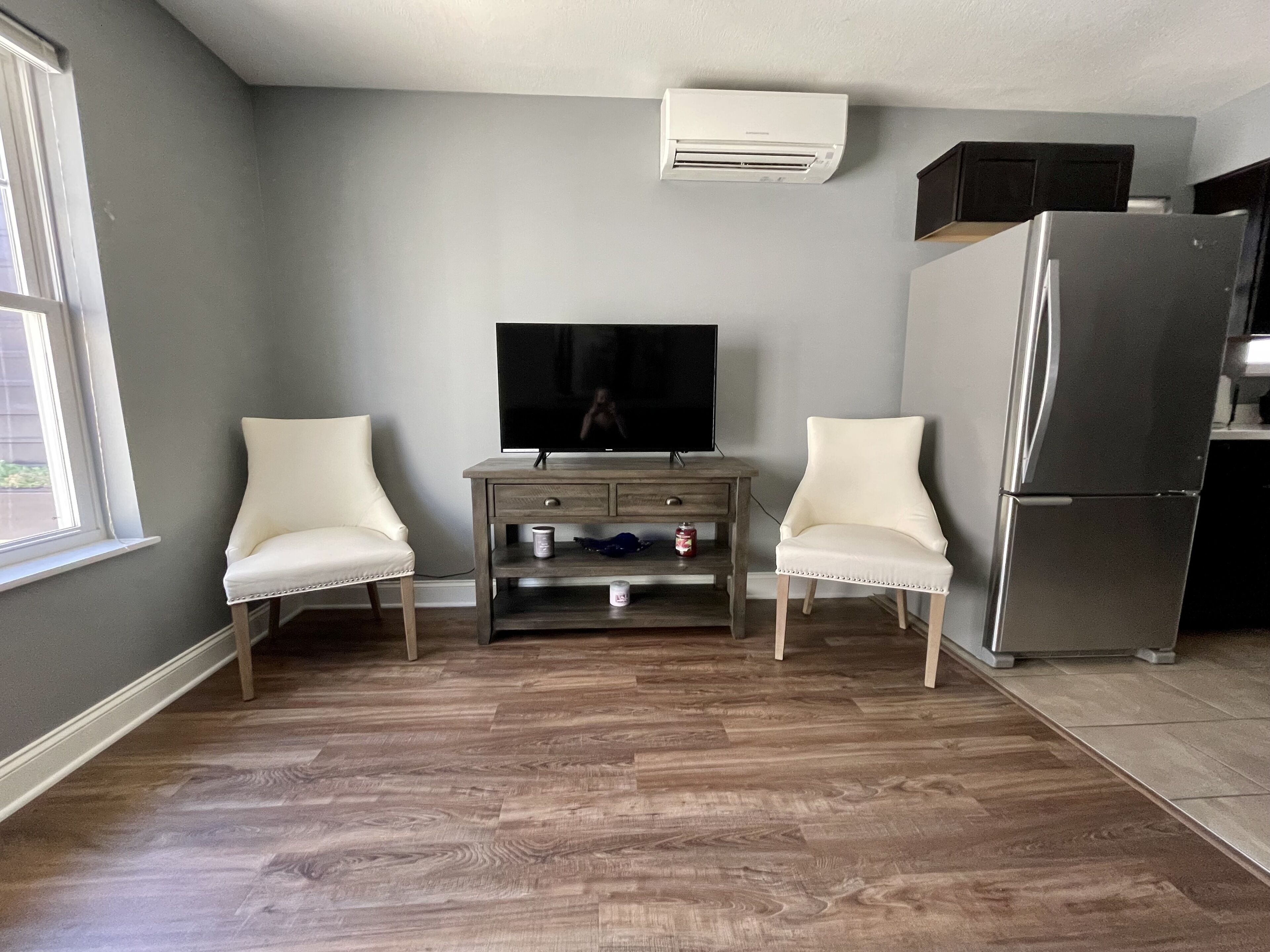 Suite 6 - In the HEART of Traverse City