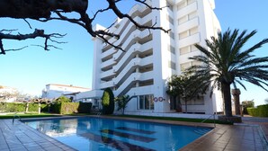 Pool - FRONT MAR 701 (L'Escala)