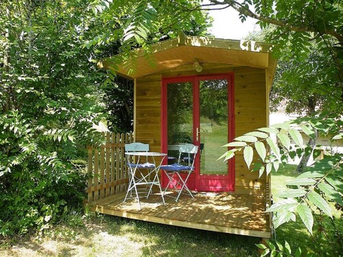 Le domaine de Pécany-Charming caravan La Mésange