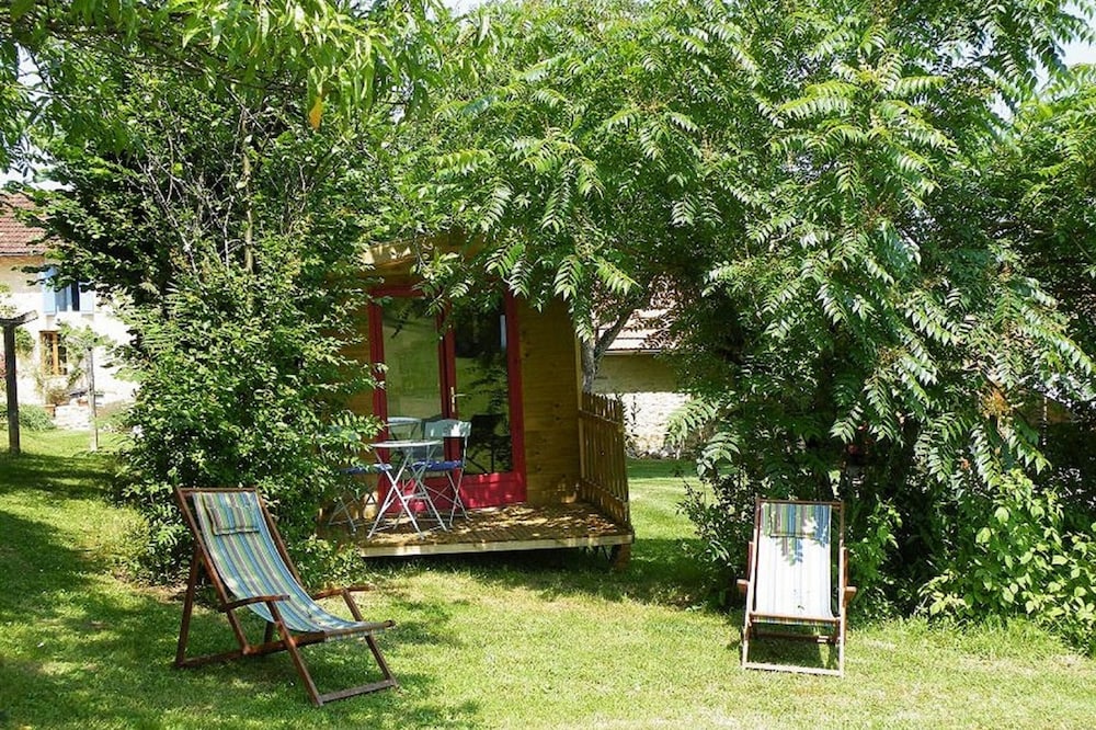 The domain of Pécany-Roulotte charming La Mésange
