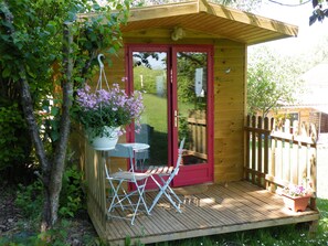 Terrace/patio - Le domaine de Pécany-Charming caravan La Mésange (Le Buisson-de-Cadouin)