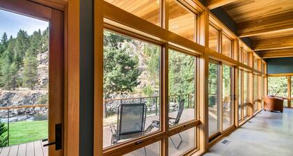 Brucke Zum River Haus A Modern Riverfront Retreat