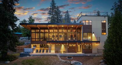 Brucke Zum River Haus A Modern Riverfront Retreat