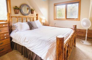 8 habitaciones, escritorio y tabla de planchar con plancha 