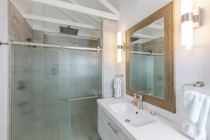 Bathtub