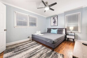 7 Schlafzimmer, Schreibtisch, Bügeleisen/Bügelbrett, kostenloses WLAN