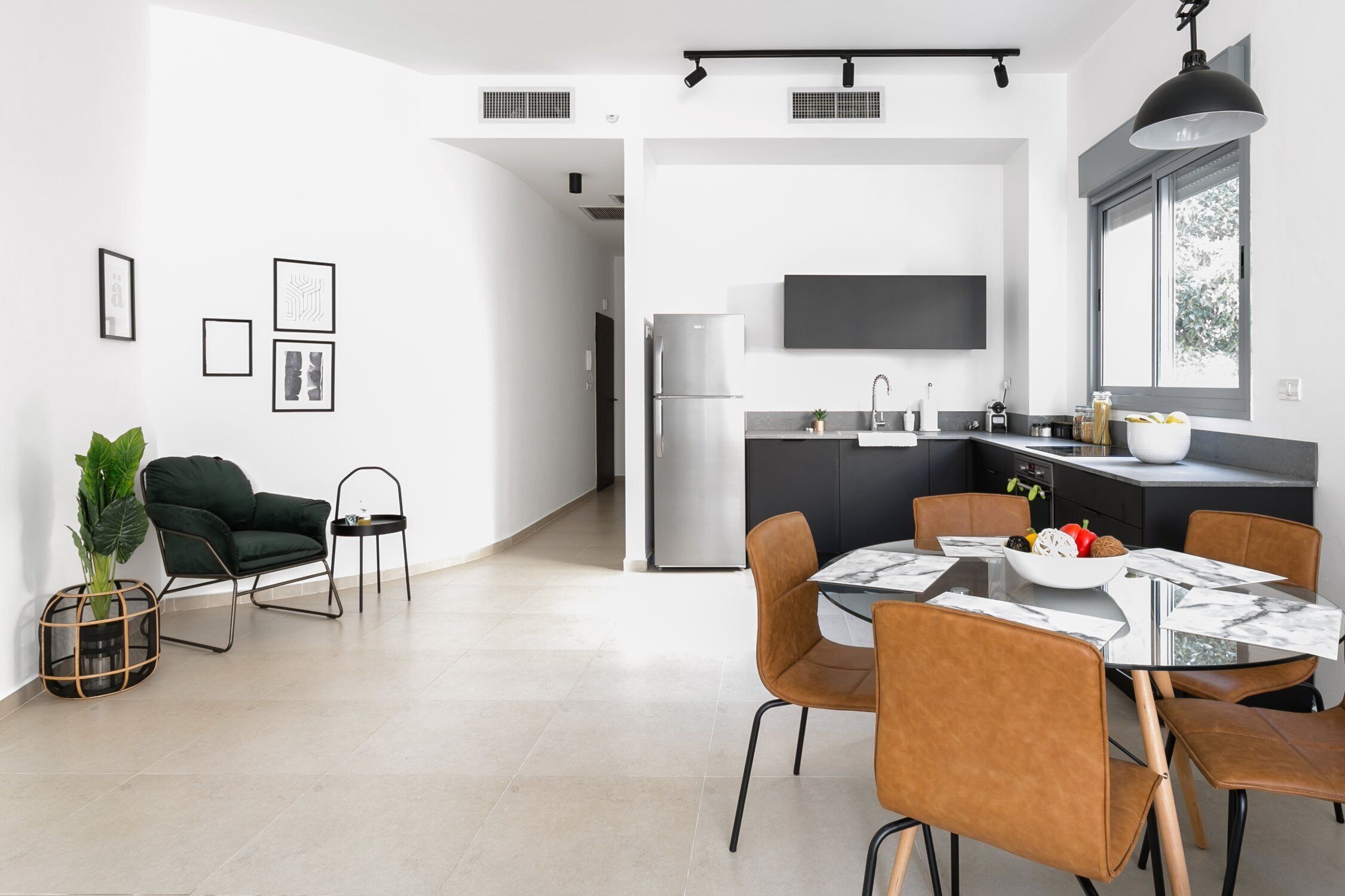 Microondas, horno, parrilla de estufa y lavavajillas 