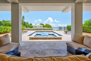 Imagen sin descripción, 5 de 50, botón