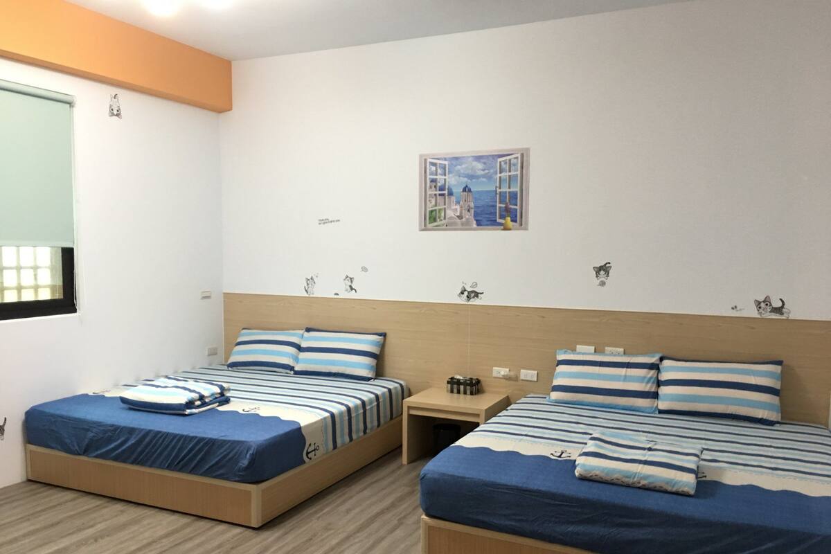 Comfort Quadruple Room, Non Smoking | Desk, blackout curtains, rollaway beds, free WiFi