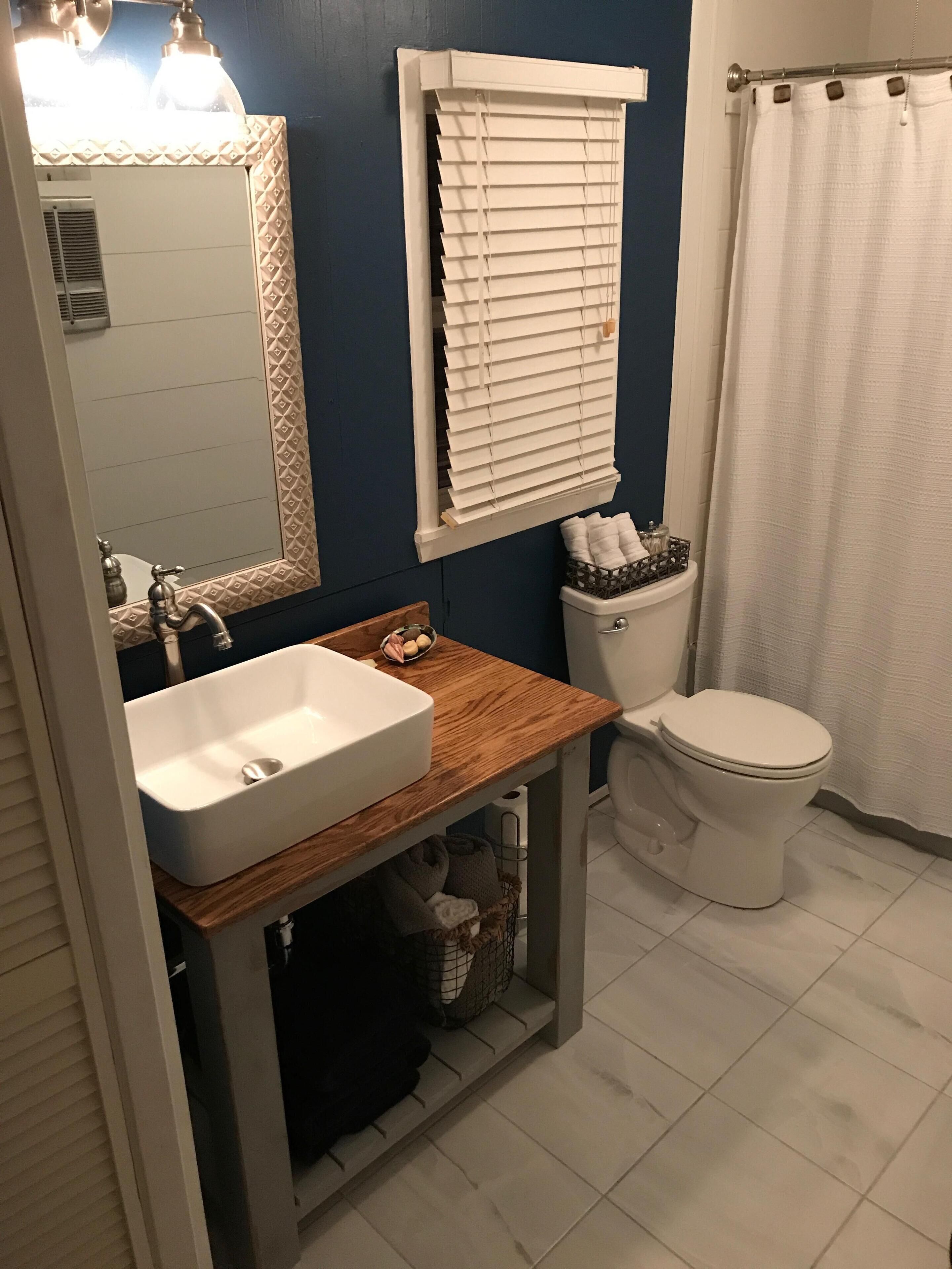 Beach Hideaway-GR8 Patios & MaRgArItA-ViEwS. Come enjoy a weekend getaway! HGTV!