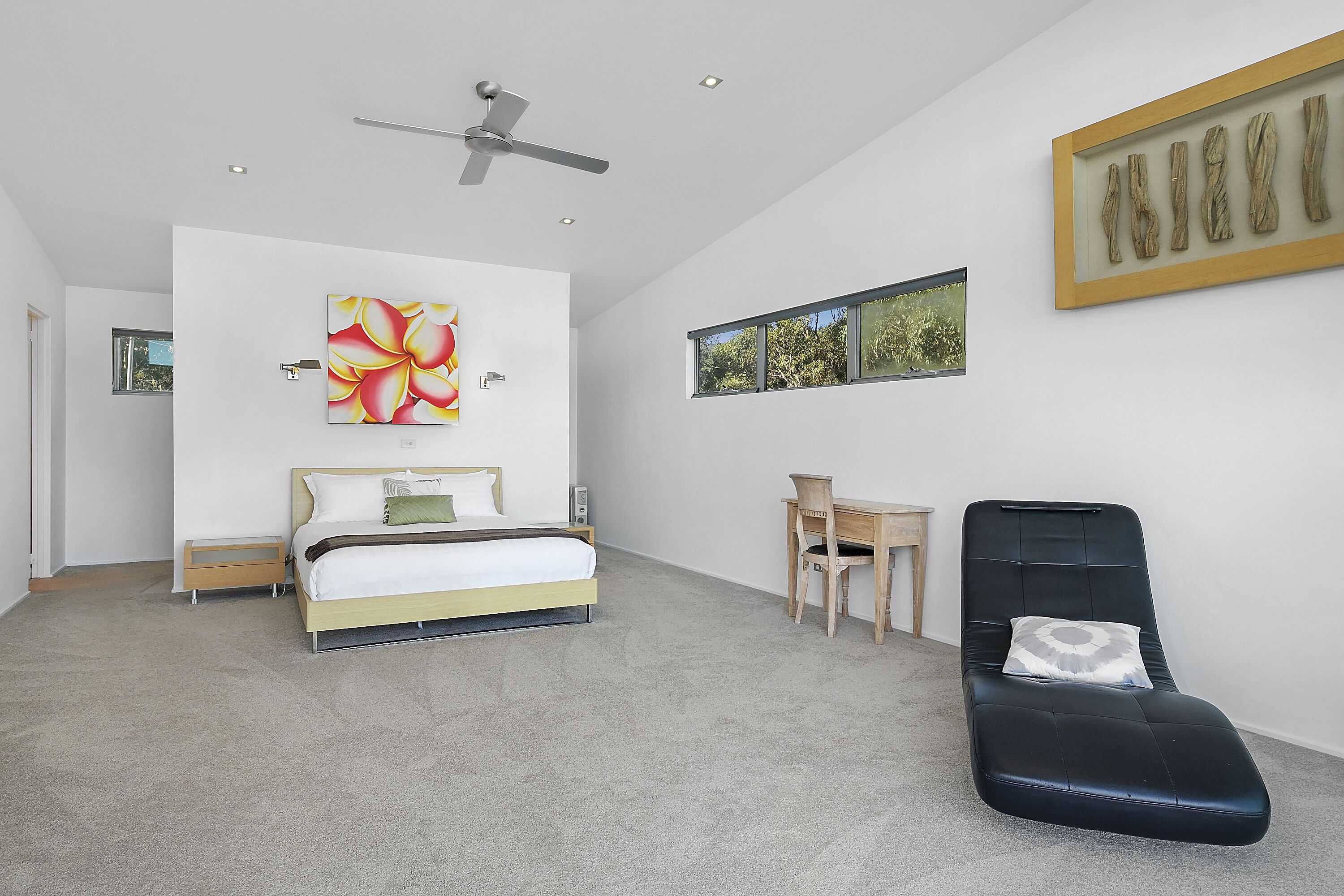 Sunset Bay Escape- A spectacular place to unwind with a loved one or friends — image 14