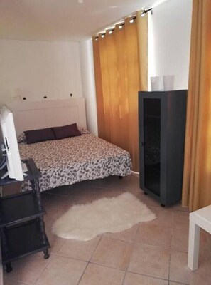 1 Schlafzimmer, Bügeleisen/Bügelbrett, WLAN, Bettwäsche