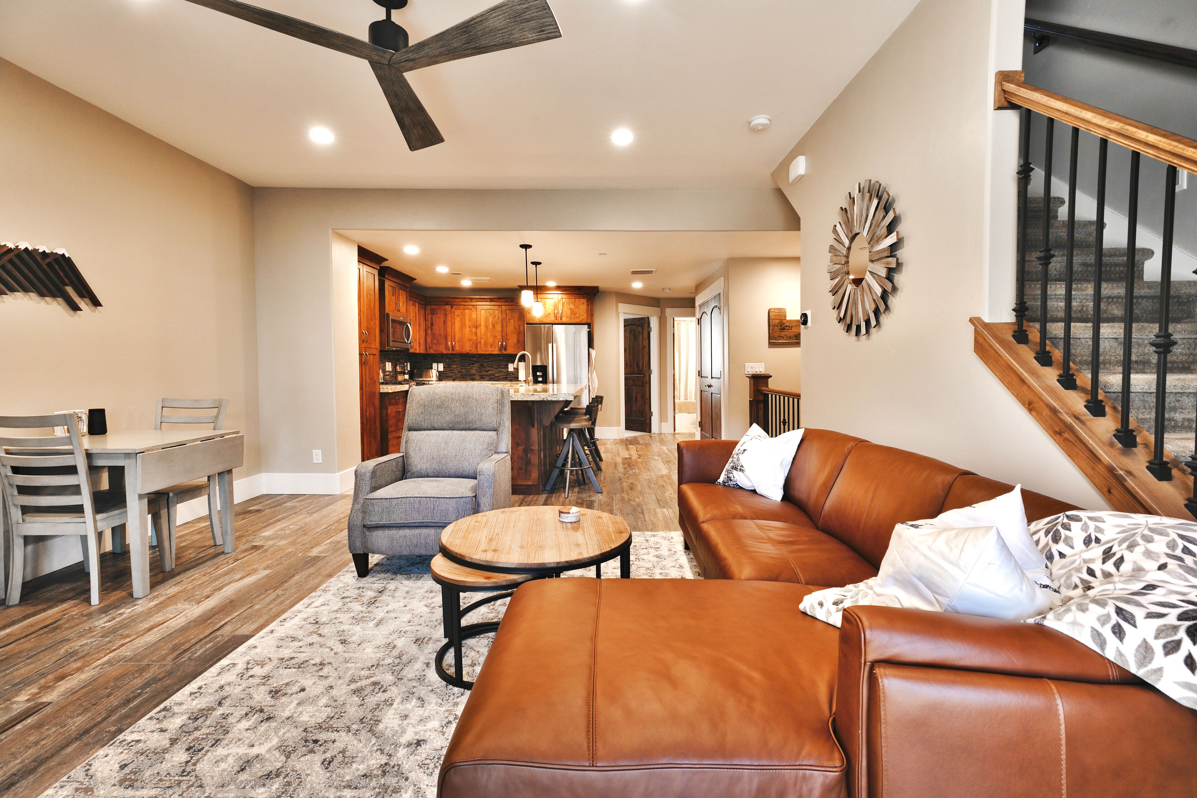 Park's Edge - Park City Ski Townhome - 3BD/3BA