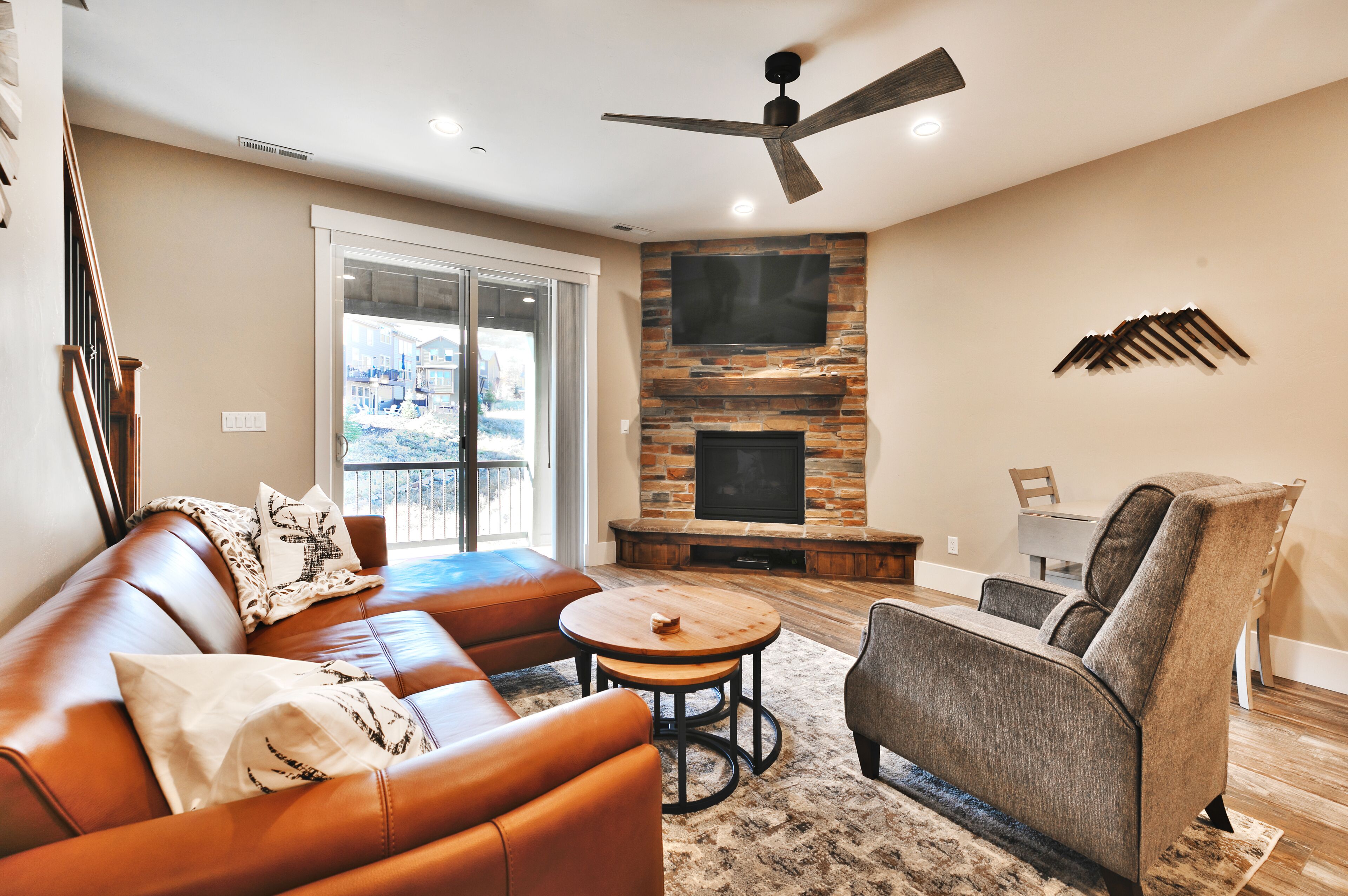 Park's Edge - Park City Ski Townhome - 3BD/3BA