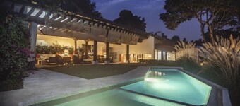 Incredible view. Luxury and comfort in a great location.