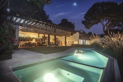 Incredible view. Luxury and comfort in a great location.