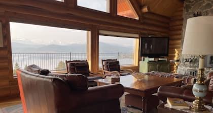Mountain Lake Lodge - Scenic, Spacious, and Cozy