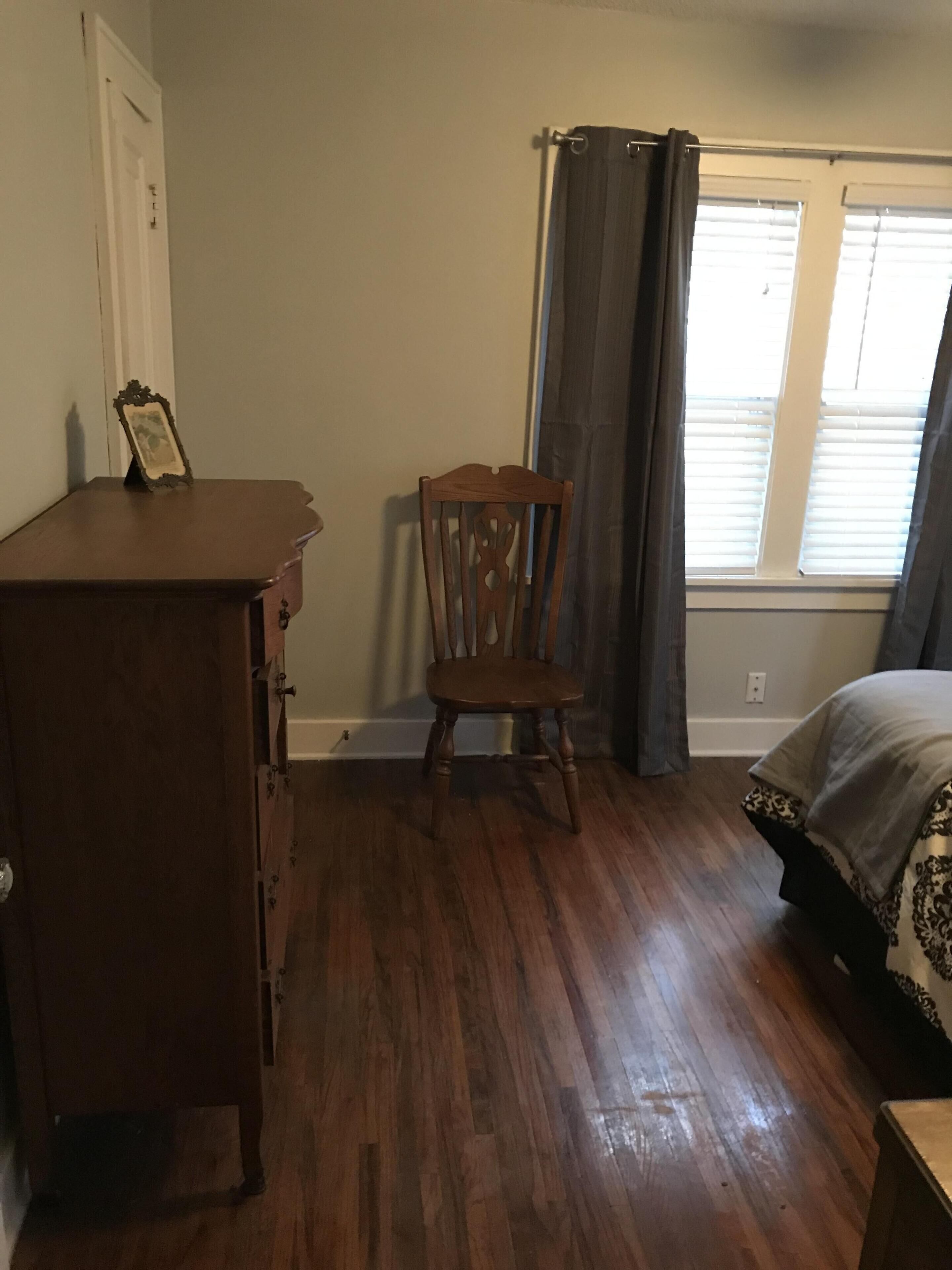 Blue Dragon Den - Hutchinson, Kansas