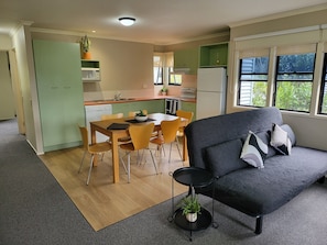 Apartment 1 | In-room dining