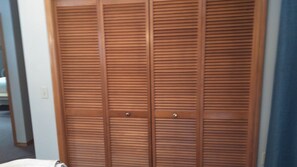 Interior - Private Spacious Apartment in Quiet, Safe, Cozy neighborhood - NO STAIRS! (Spokane)