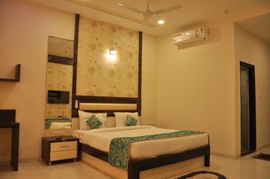 Deluxe Room, 1 Double Bed, Non Smoking, Garden View | View from room