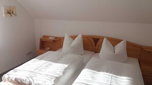 2 bedrooms, in-room safe, WiFi, bed sheets - Apartment Karl Meis (Gößweinstein)