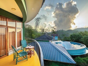 Deluxe Room | Bed sheets - Jungle Edge Resort by Z Vacations (Mananthavady)