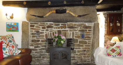 Spacious 600 Year Old Farmhouse, On The Rugged North Cornwall Coast