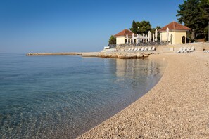 Beach bar - Grand Park Hotel Rovinj by Maistra Collection (Rovinj)