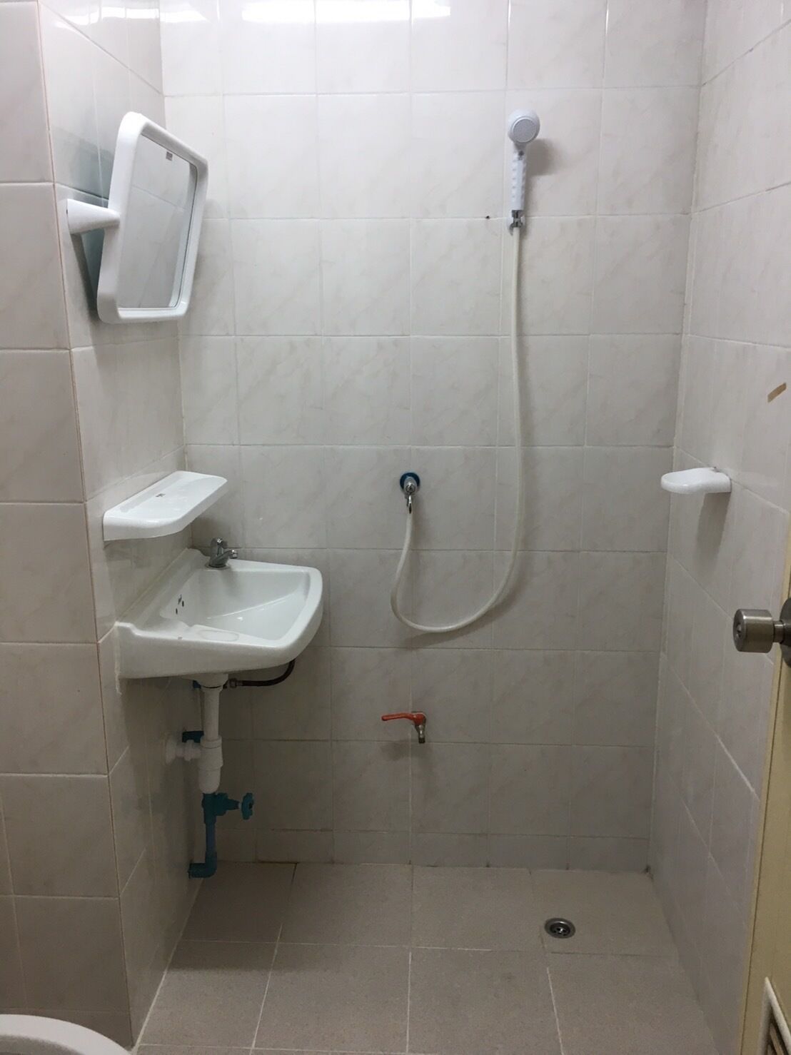 Standard Double Room | Bathroom