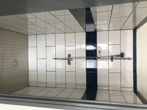 تجهيزات دش، مناشف