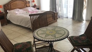 Family Room, Multiple Beds, Non Smoking, Mountain View | Blackout curtains, cots/infant beds, bed sheets