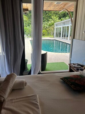 Comfort Double Room, 1 Double Bed, Non Smoking, Pool View | Blackout drapes, cribs/infant beds, bed sheets - L'Escale Royale (Salazie)