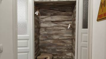 Basic Studio Suite | Premium bedding, down comforters, minibar, individually decorated