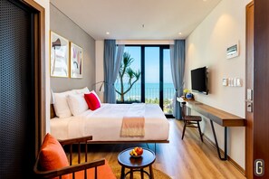 Deluxe Double Room, Sea View | In-room safe, desk, soundproofing, free WiFi - The Glomad Boutique Danang (Da Nang)