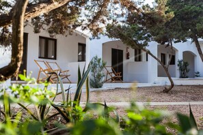 Courtyard - Hostal Aigua Clara (Formentera)